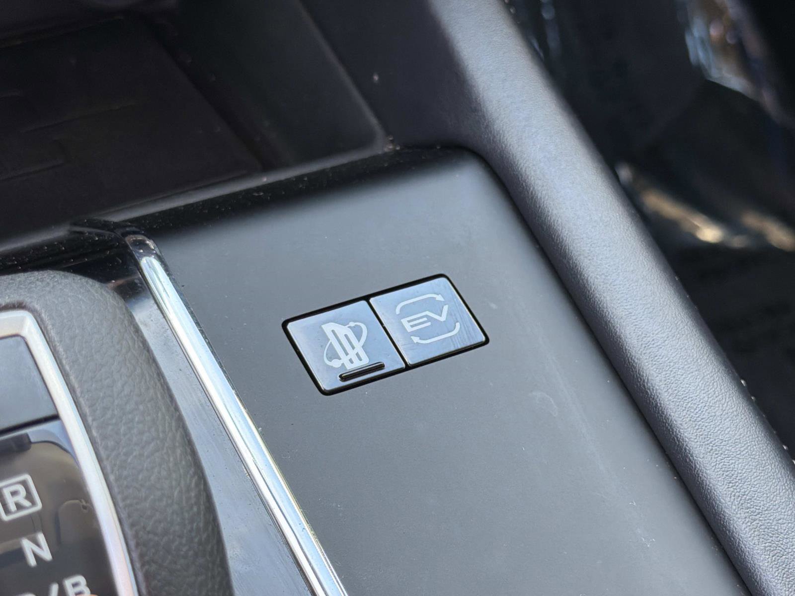 Used 2023 Mitsubishi Outlander ES image 27