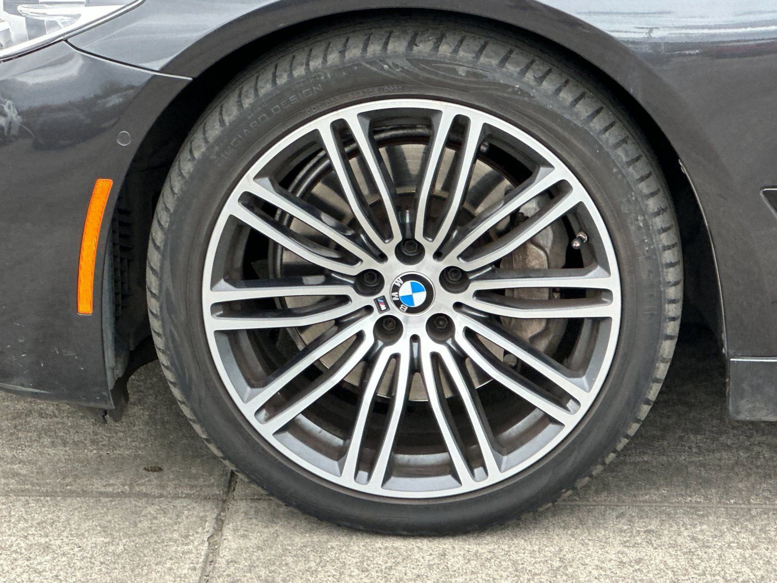 Used 2018 BMW 540i image 23