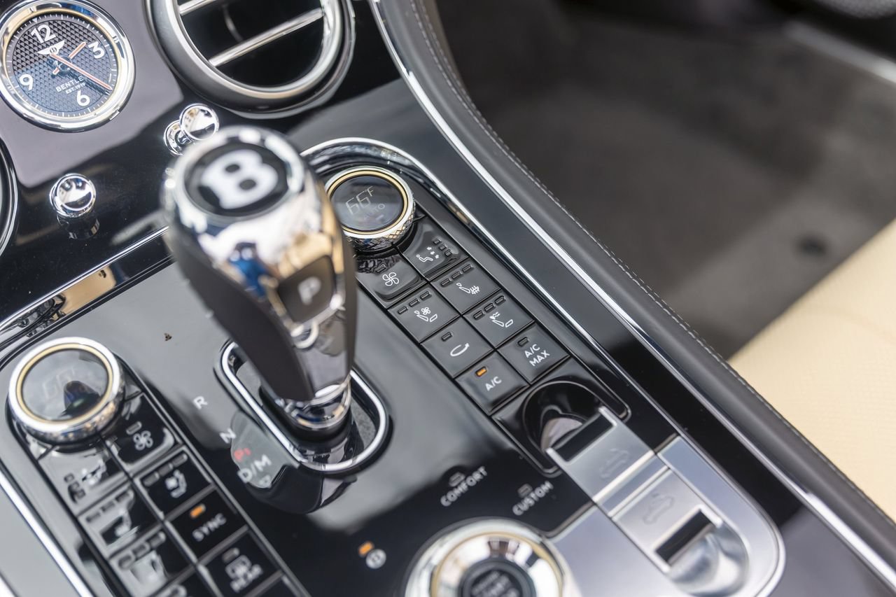 Certified 2024 Bentley Continental GT V8 AWD/4WD image 48