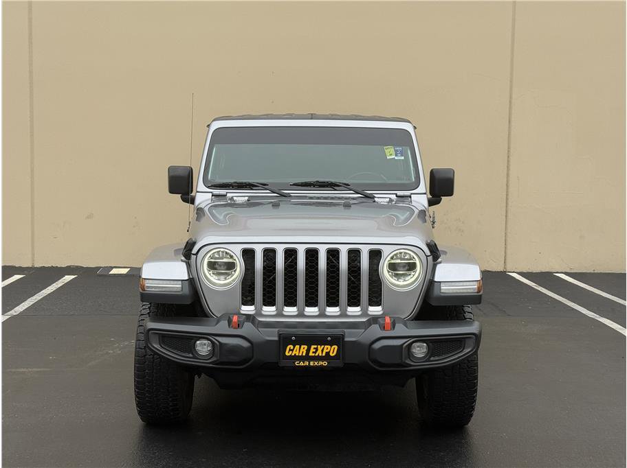 Used 2020 Jeep Gladiator Overland image 2
