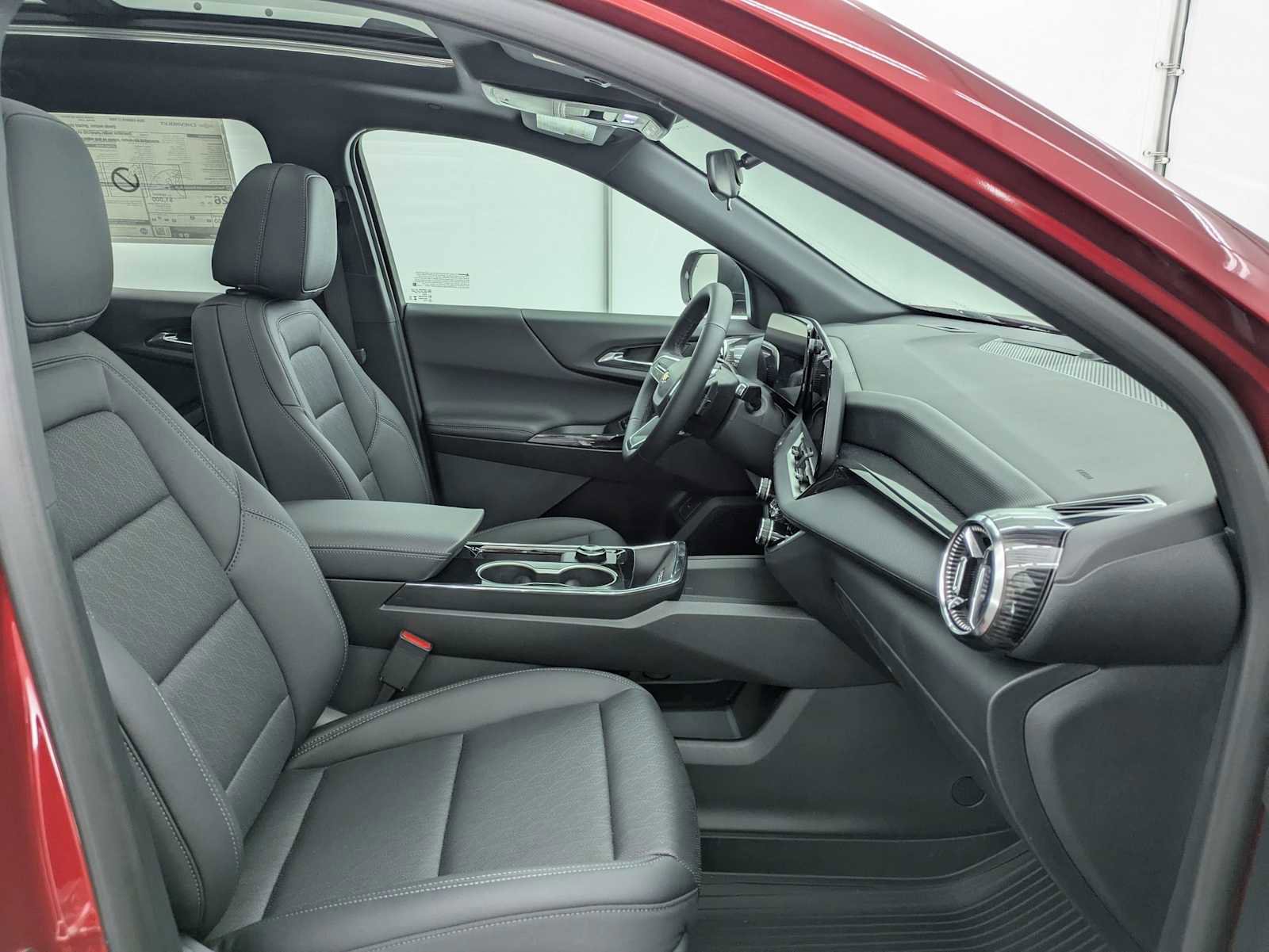 New 2026 Chevrolet Equinox LT w/ Convenience Package II AWD/4WD image 22
