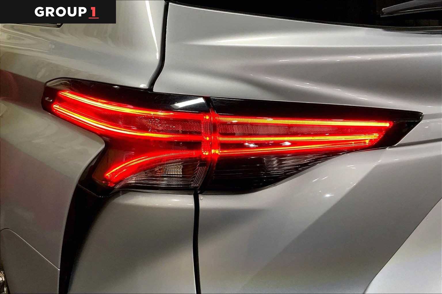 Certified 2024 Toyota Sienna Limited AWD/4WD image 29