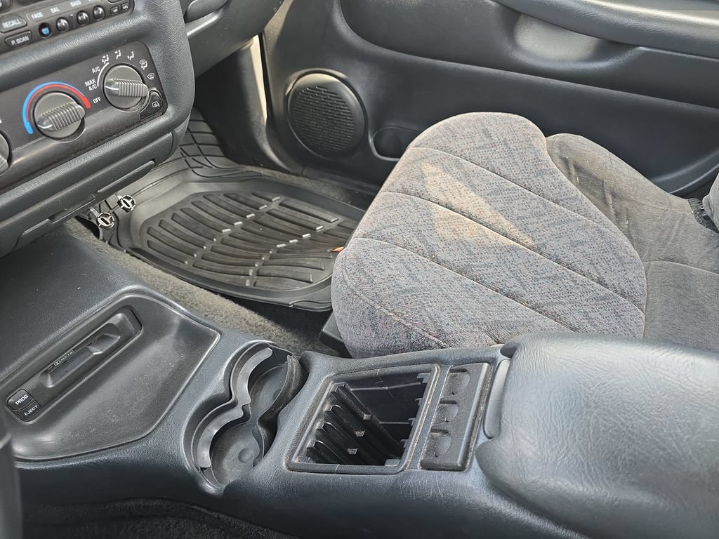 Used 2001 GMC Sonoma SLS AWD/4WD image 21