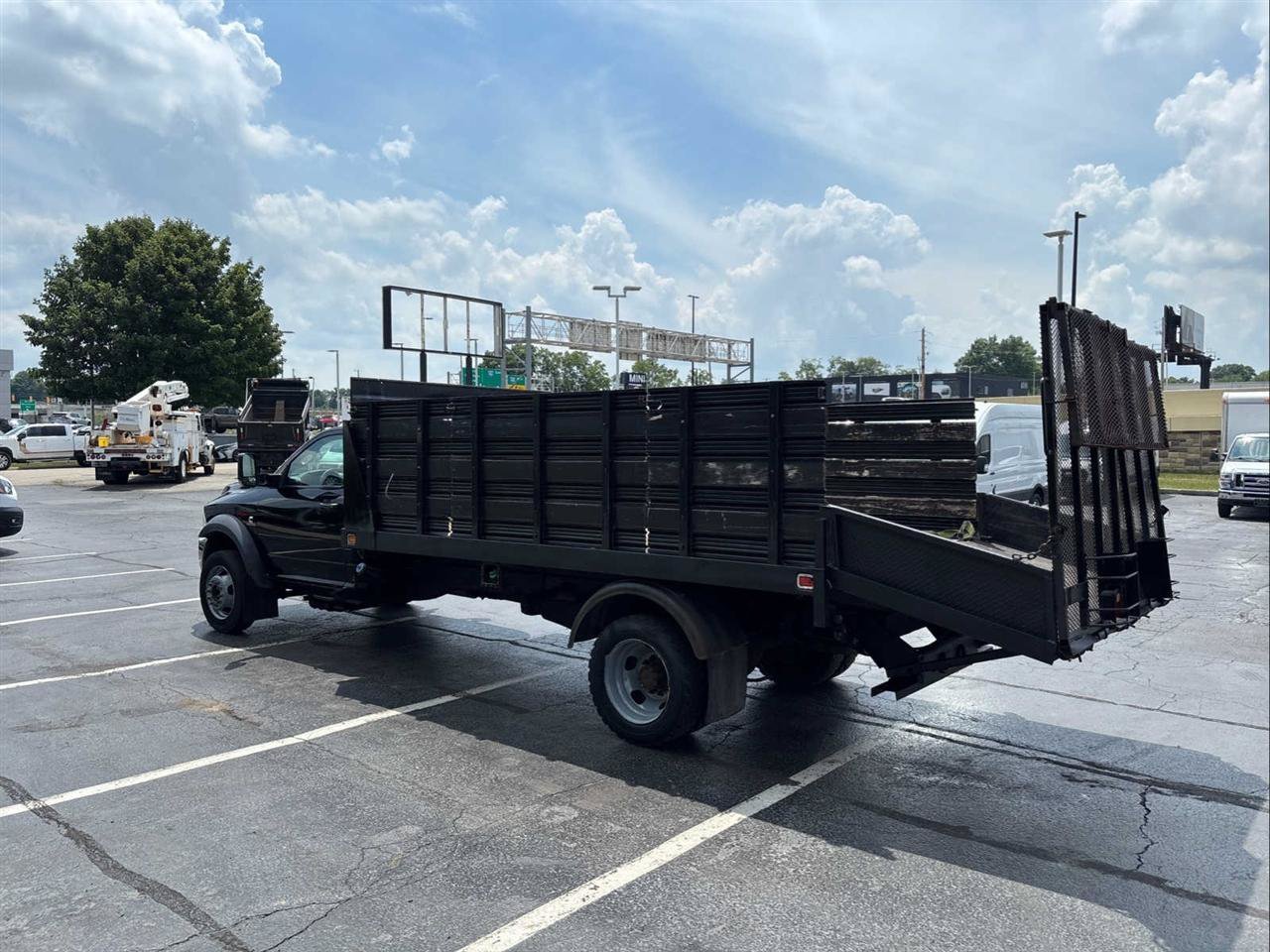 Used 2014 RAM 5500 Tradesman w/ Power & Remote Entry Group RWD image 6
