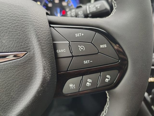 New 2026 Chrysler Pacifica Select w/ S Appearance Package FWD image 16