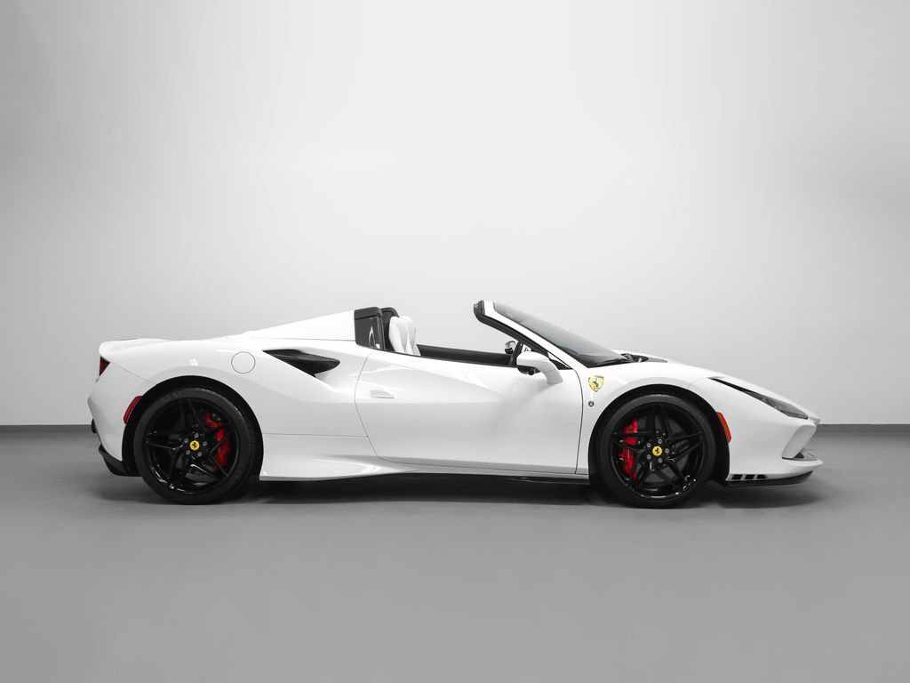 Certified 2022 Ferrari F8 Tributo RWD image 9