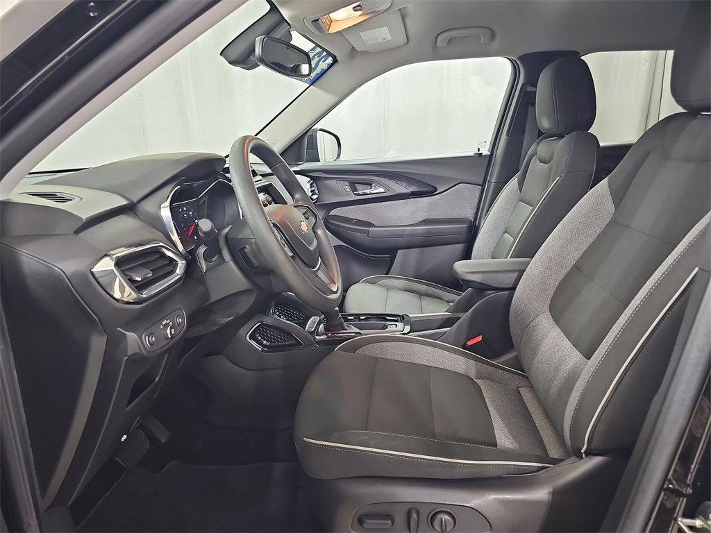 Certified 2023 Chevrolet TrailBlazer LT w/ Convenience Package image 21