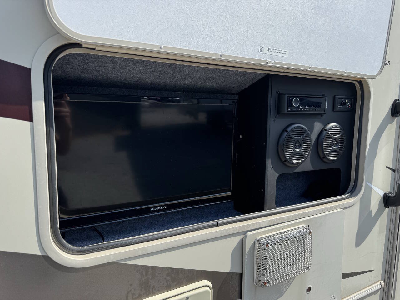 Used 2016 Ford E-450 and Econoline 450 Super Duty w/ Motorhome Prep Package RWD image 13