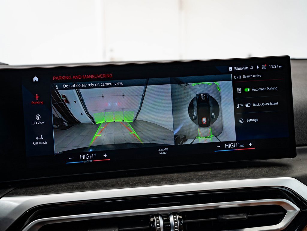 Used 2024 BMW 330i xDrive Sedan w/ Premium Package image 31