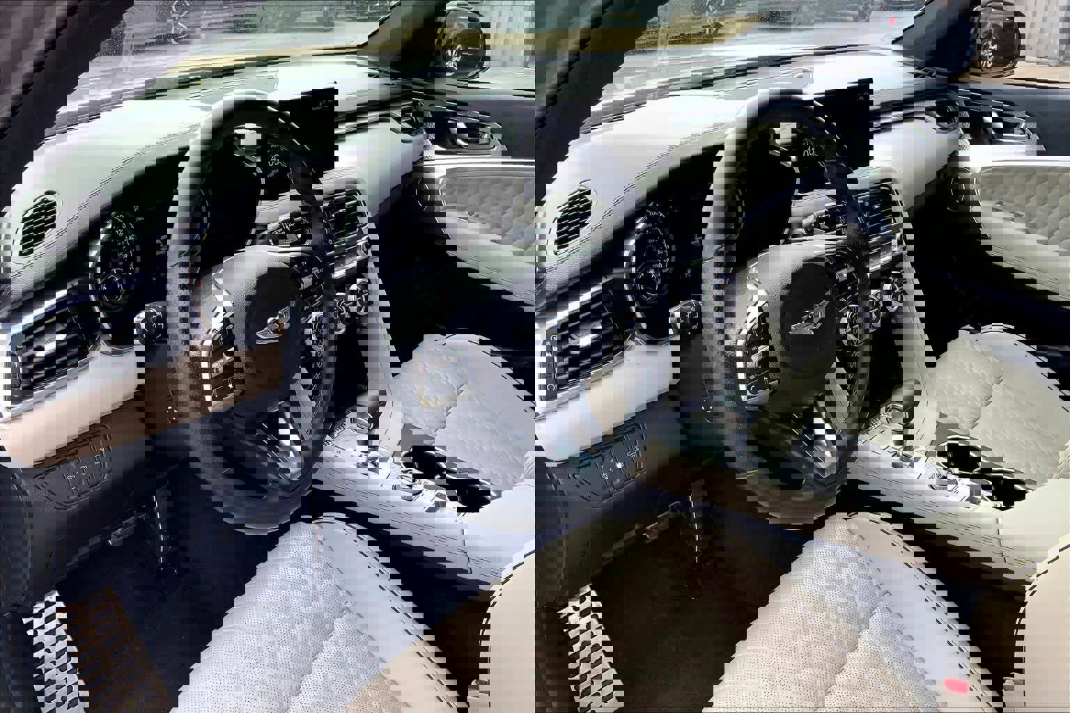 Used 2023 Genesis G70 3.3T w/ Sport Prestige Package image 17