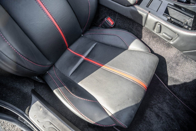 Used 2015 Aston Martin V8 Vantage GT RWD image 51