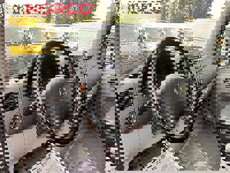 Used 2016 Mercedes-Benz Sprinter 2500 image 19