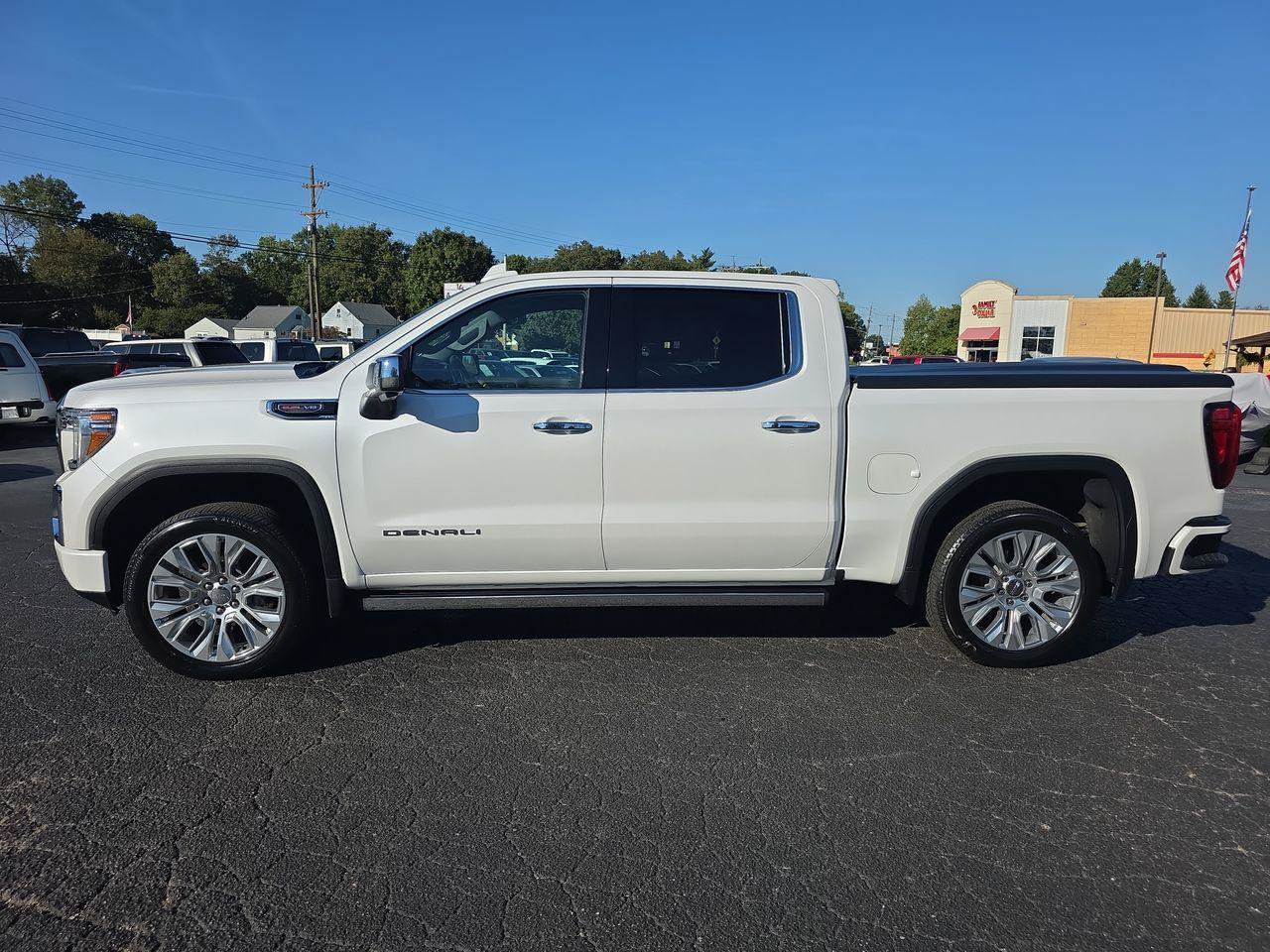 Used 2021 GMC Sierra 1500 Denali w/ Denali Ultimate Package AWD/4WD image 19