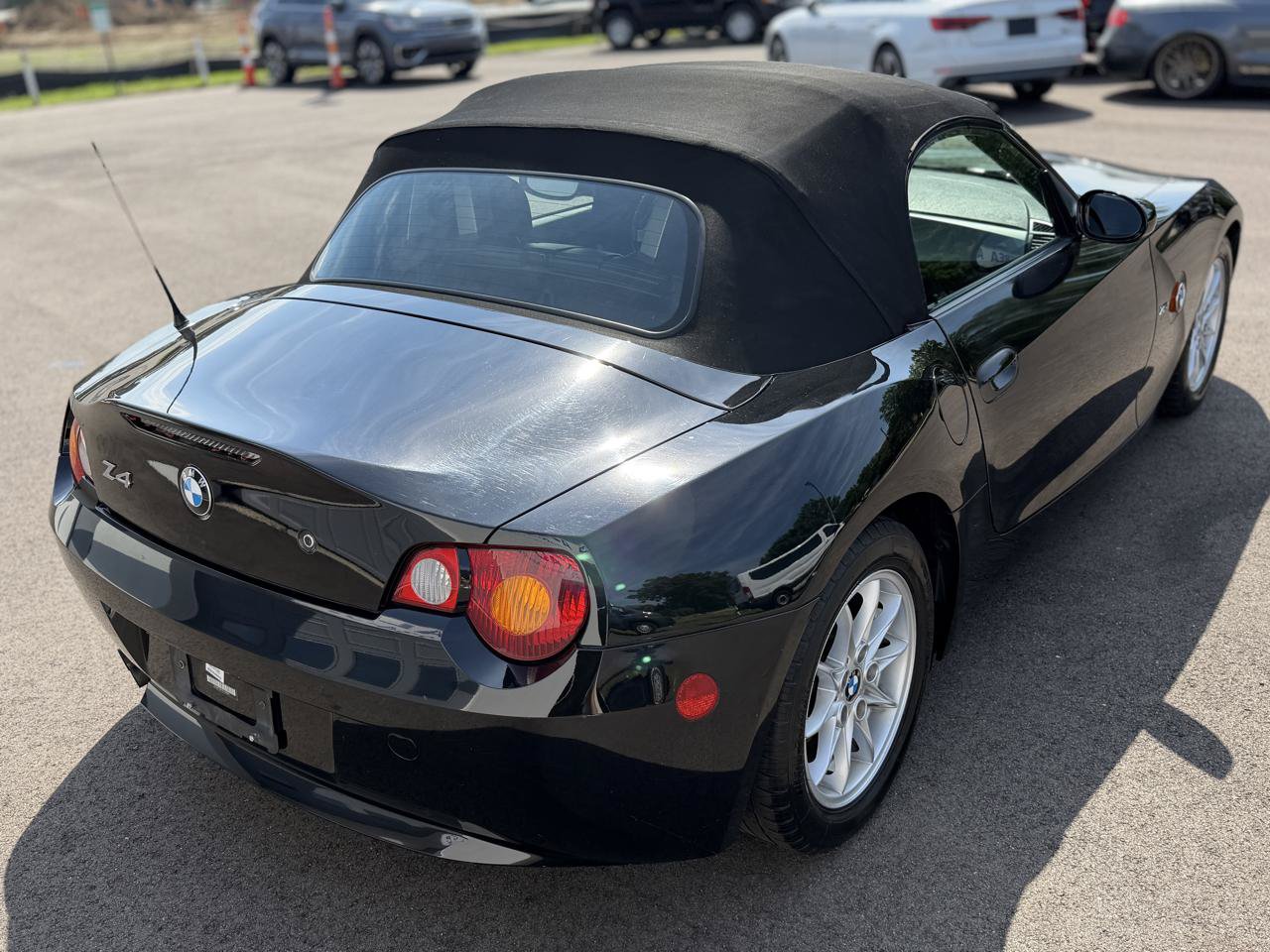 Used 2003 BMW Z4 2.5i RWD image 9