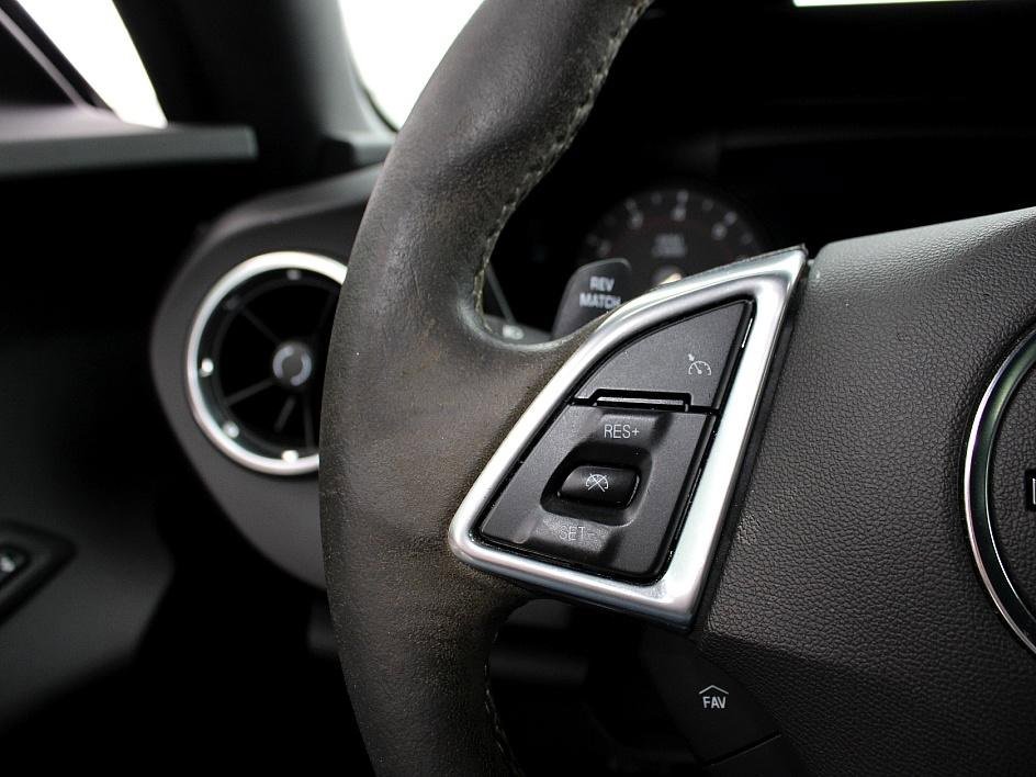 Used 2019 Chevrolet Camaro SS image 25