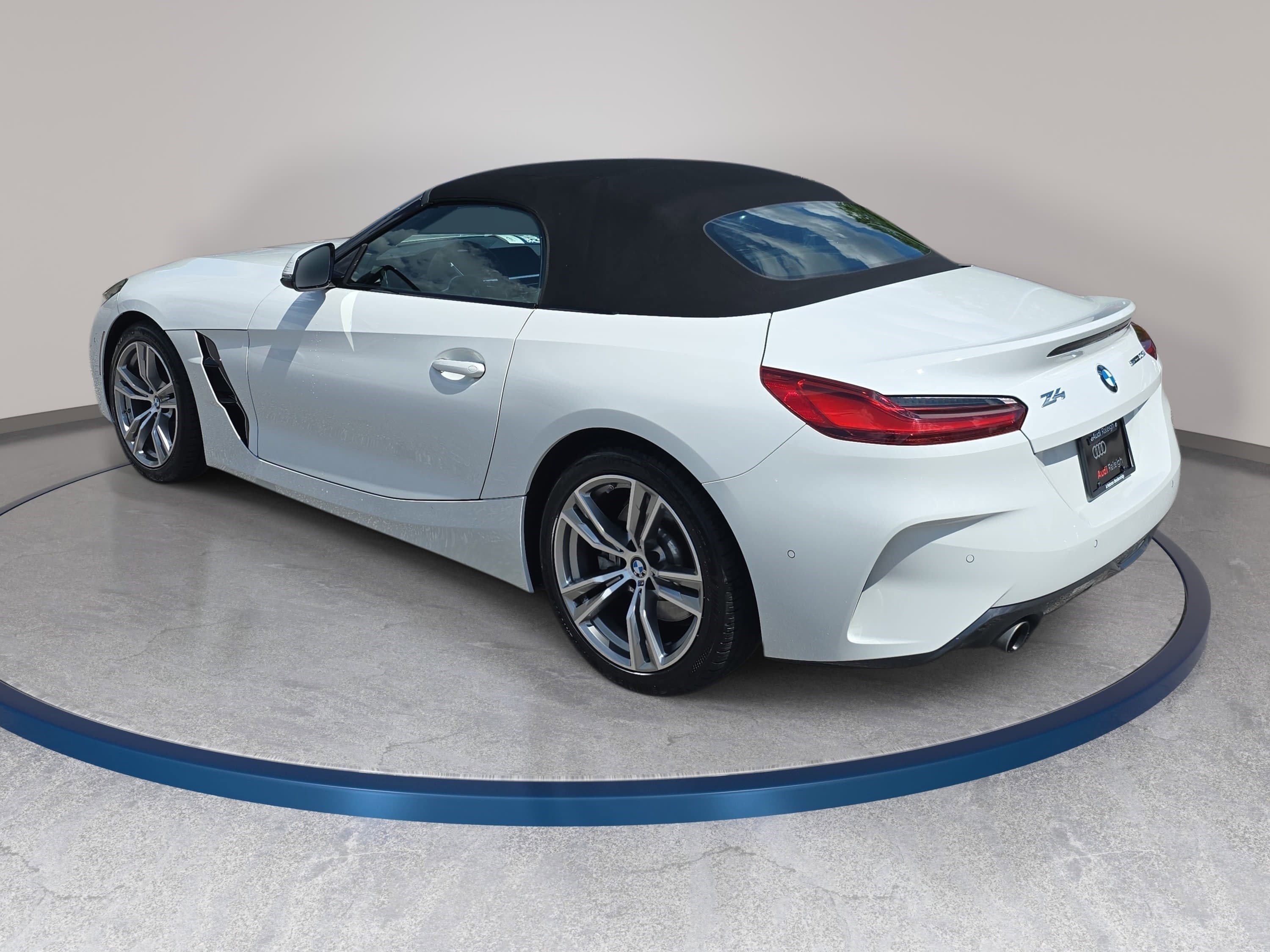 Used 2025 BMW Z4 sDrive30i RWD image 7