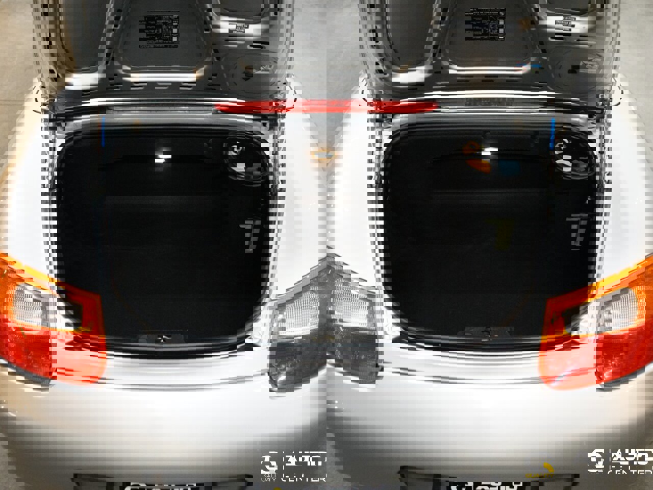 Used 2002 Porsche Boxster S image 32