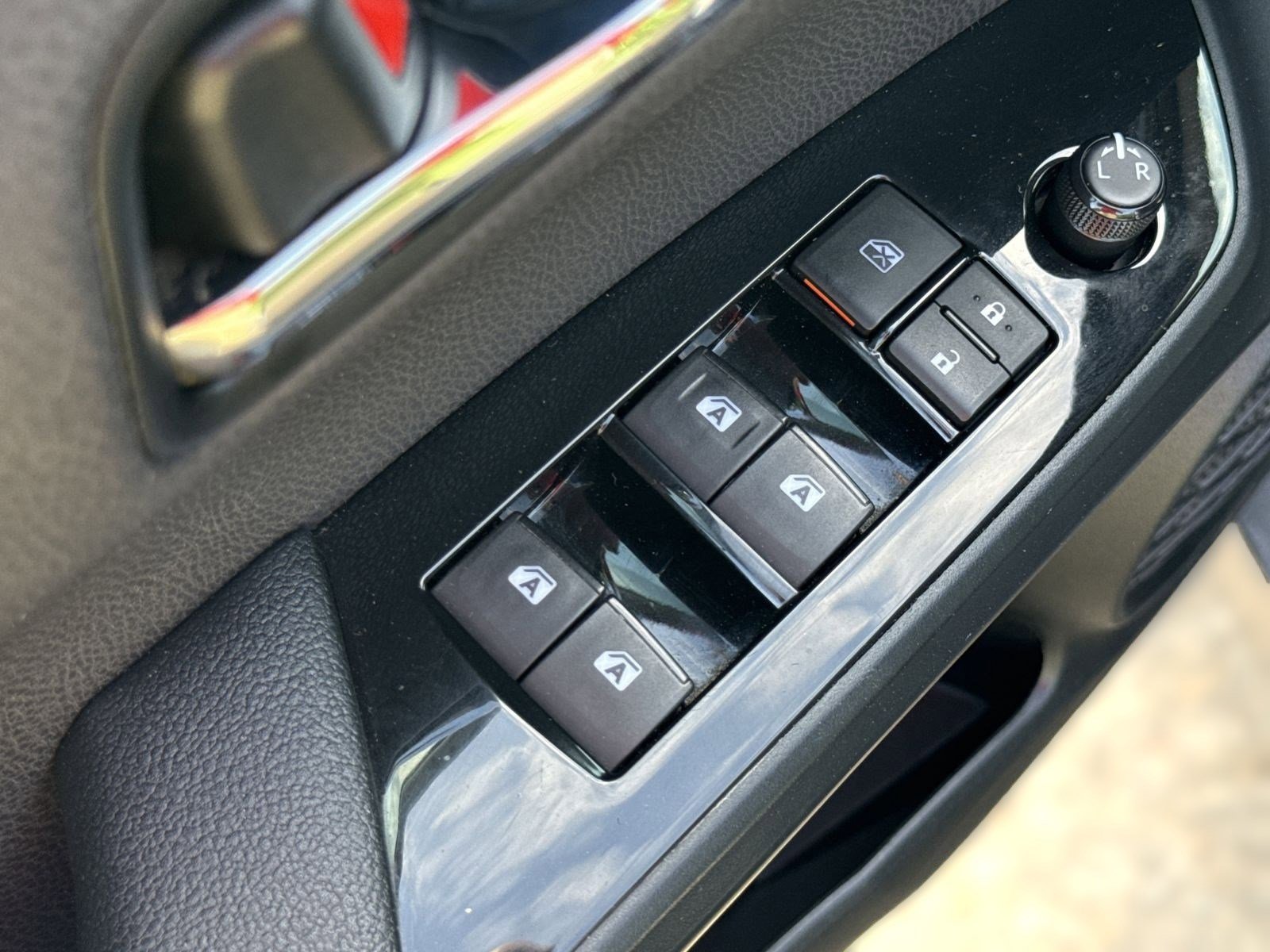 Used 2016 Toyota Prius Three FWD image 8