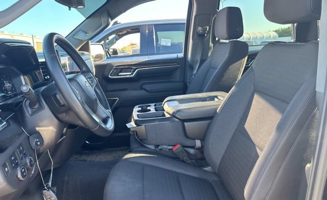Used 2024 Chevrolet Silverado 1500 LT AWD/4WD image 5
