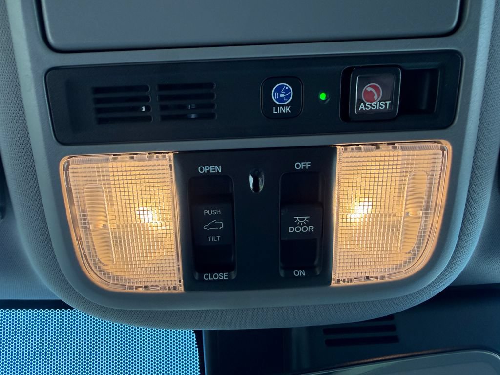 Used 2019 Honda Pilot Touring image 16
