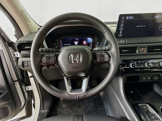 New 2026 Honda Pilot Touring image 9