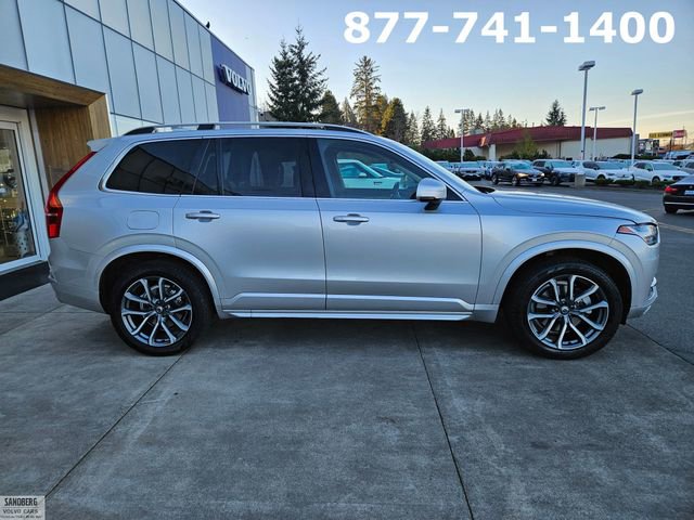 Used 2017 Volvo XC90 T6 Momentum w/ Vision Package image 4