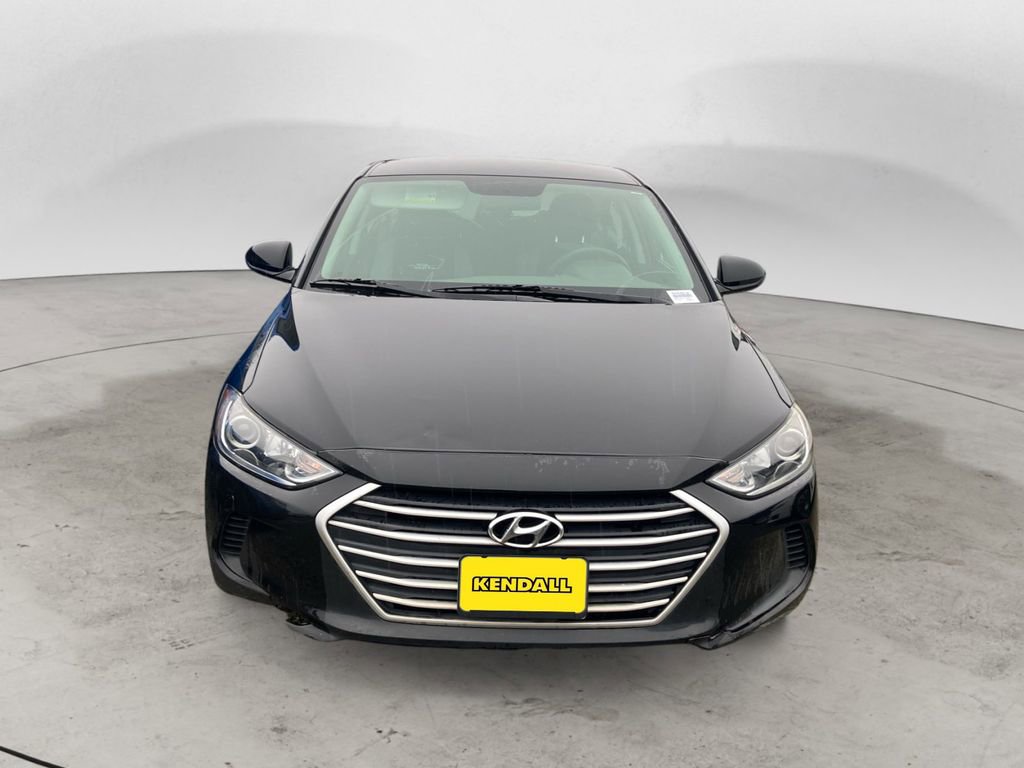 Used 2017 Hyundai Elantra SE image 3