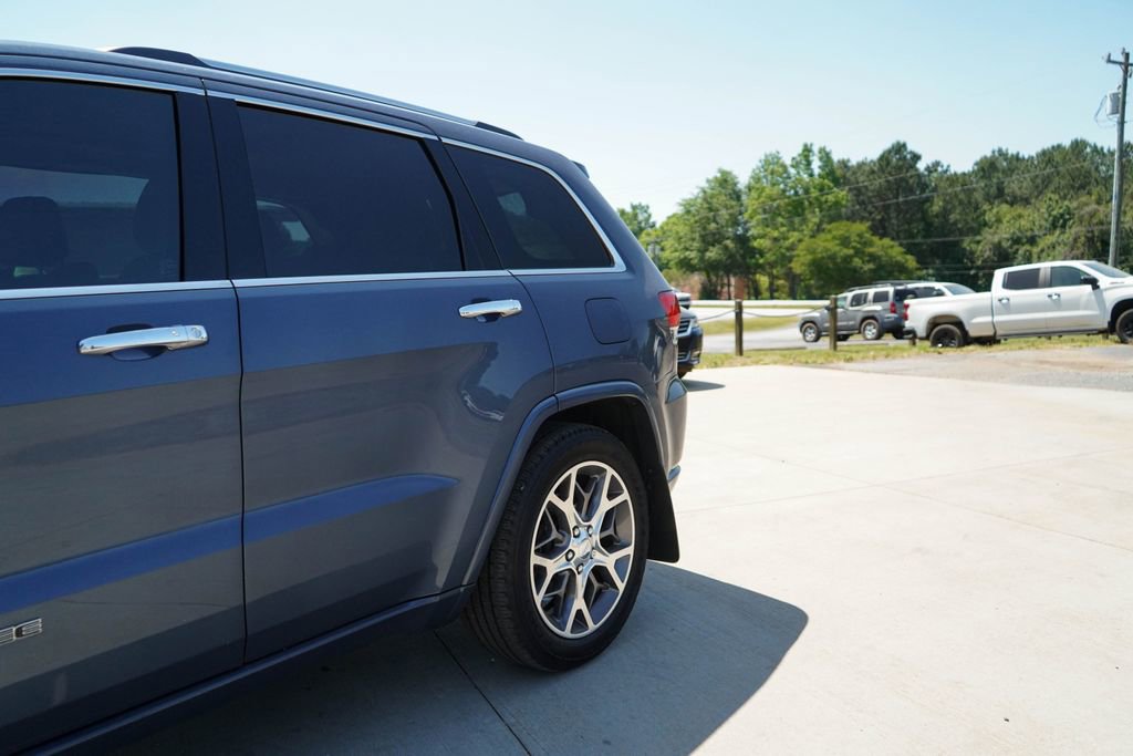 Used 2020 Jeep Grand Cherokee Overland AWD/4WD image 21