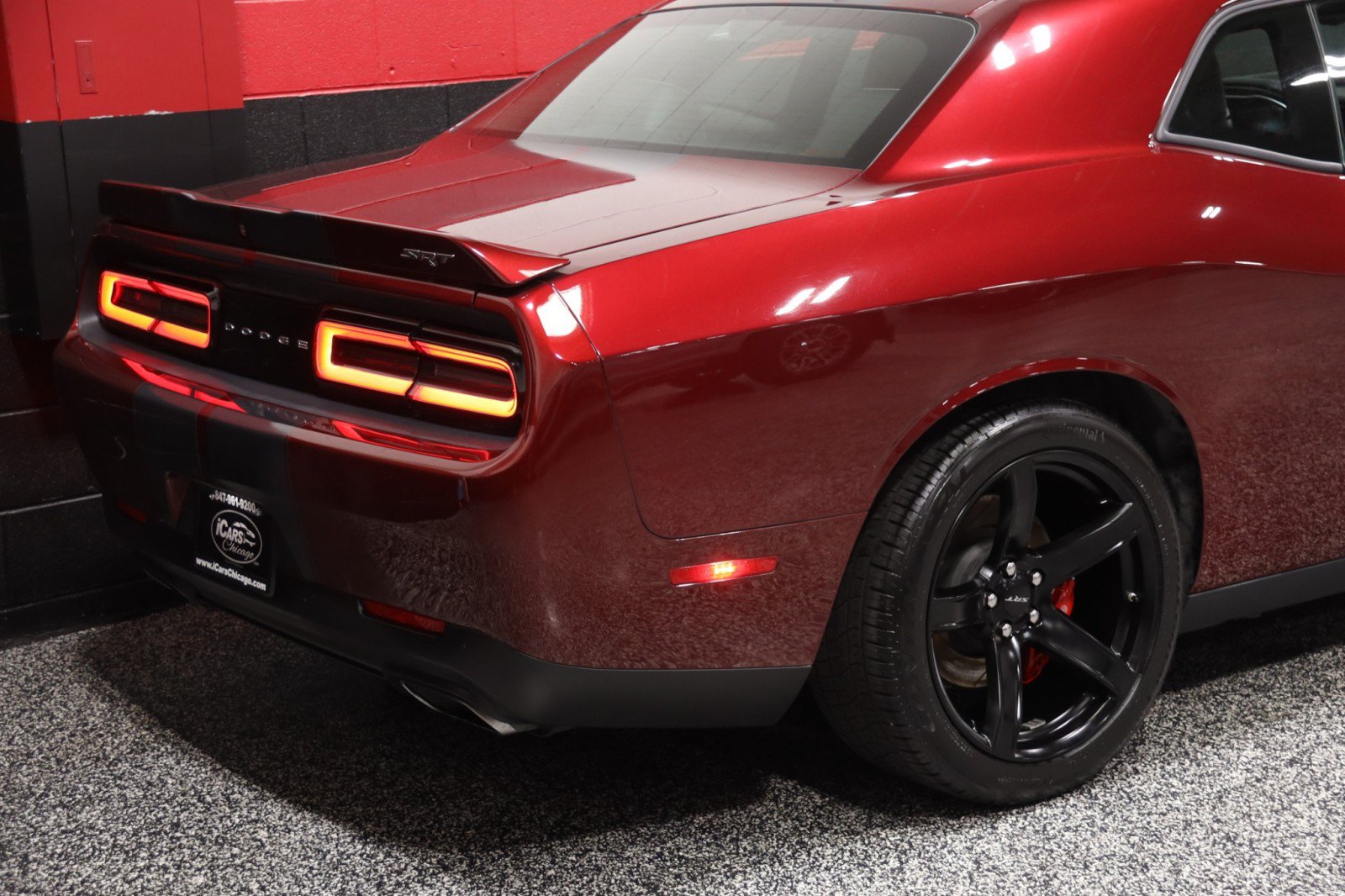 Used 2018 Dodge Challenger SRT w/ Technology Group RWD image 9