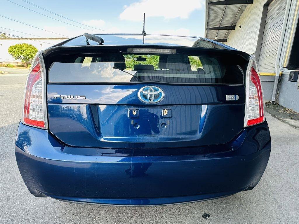 Used 2012 Toyota Prius Two FWD image 4