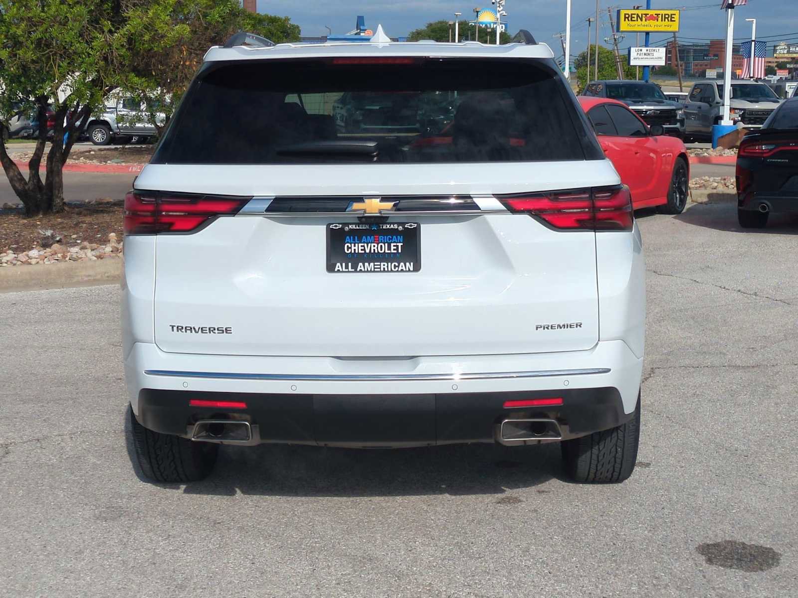 Used 2023 Chevrolet Traverse Premier image 7