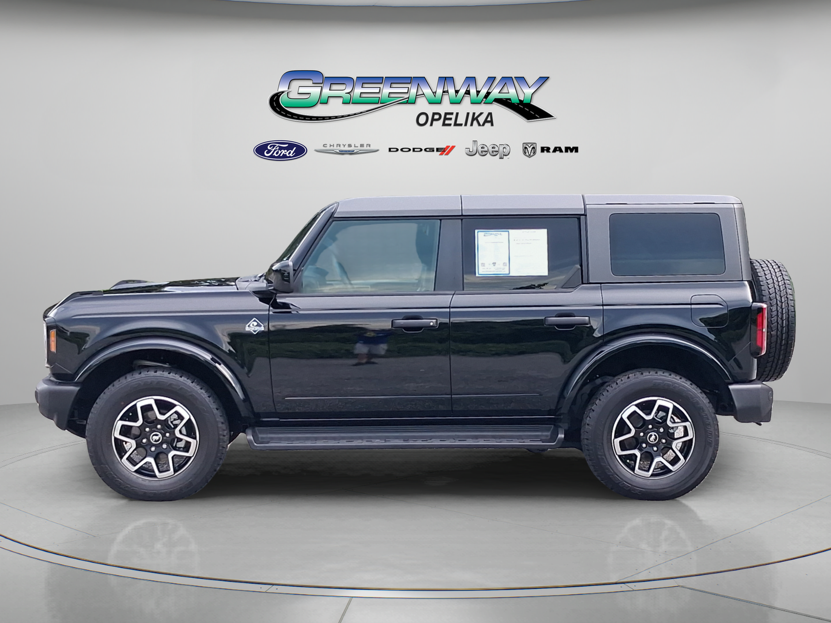 Used 2026 Ford Bronco Outer Banks AWD/4WD image 4