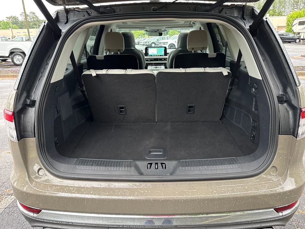 Used 2025 Lincoln Aviator Reserve w/ Equipment Group 201A AWD/4WD image 28