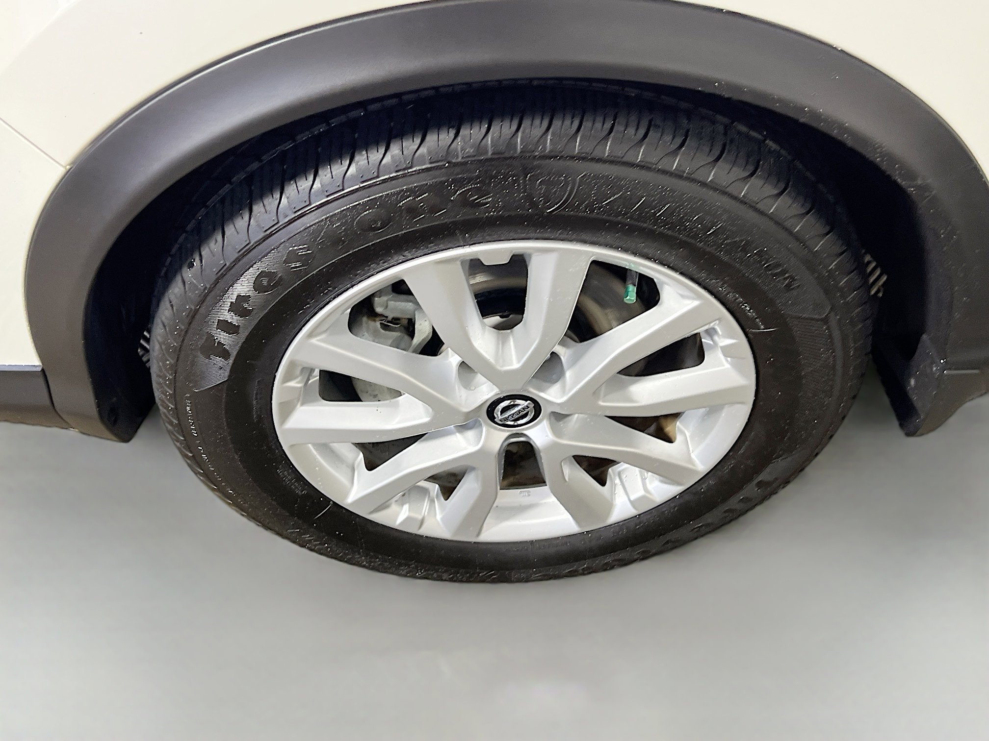 Used 2022 Nissan Rogue Sport SV image 14