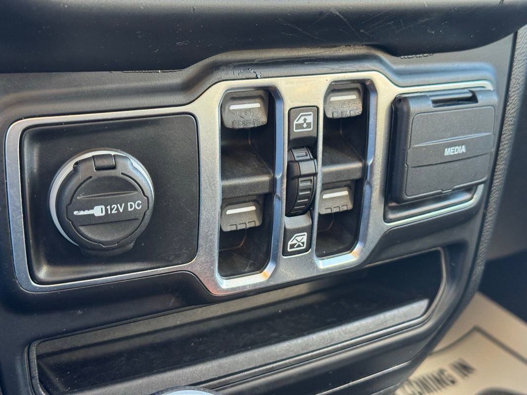 Used 2020 Jeep Gladiator Sport w/ Quick Order Package 24S image 33