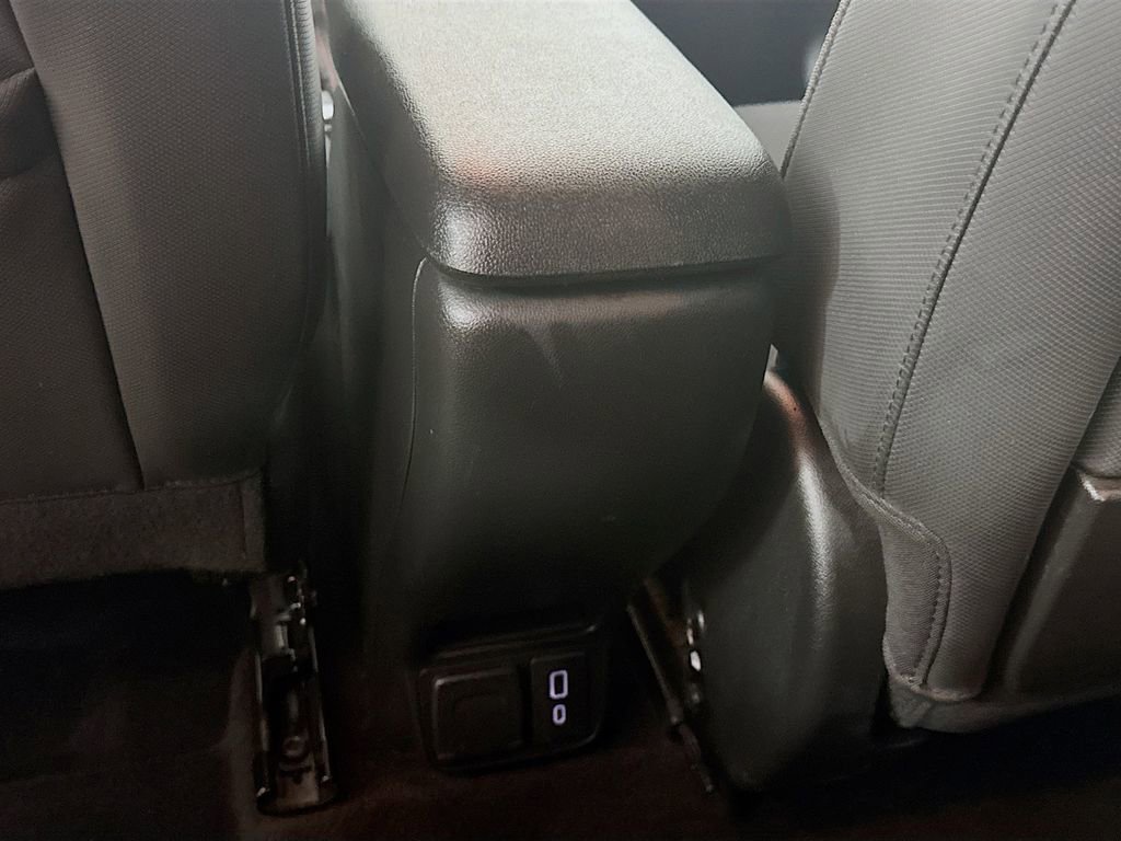 Used 2021 Chevrolet TrailBlazer RS w/ Sun and Liftgate Package image 29