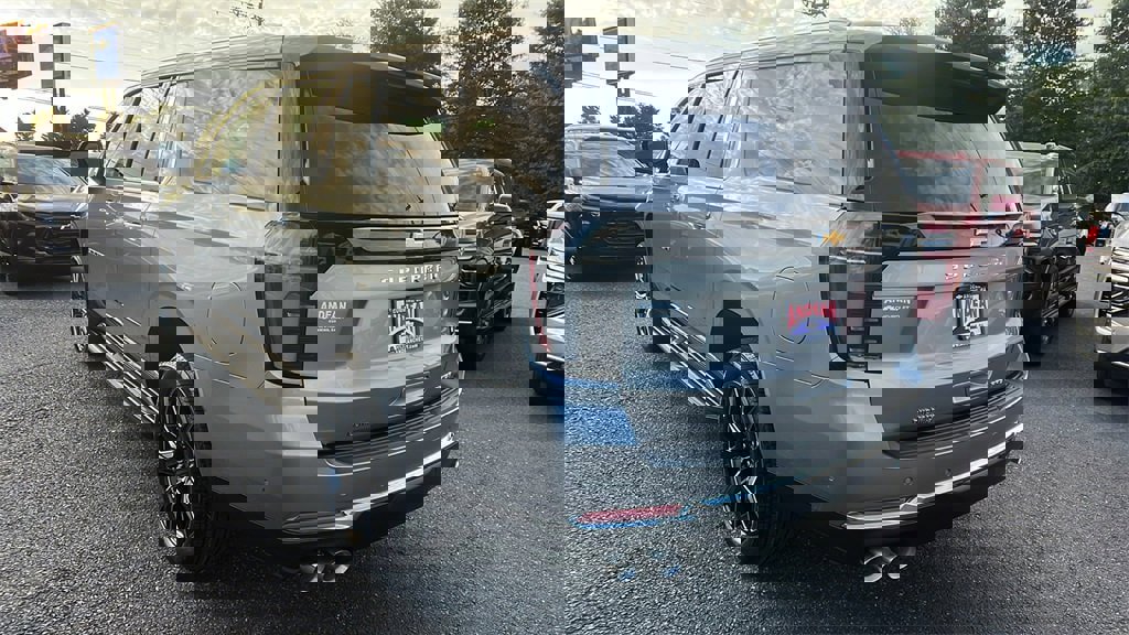 New 2026 Chevrolet Suburban Premier w/ Sun And Tow Package image 7