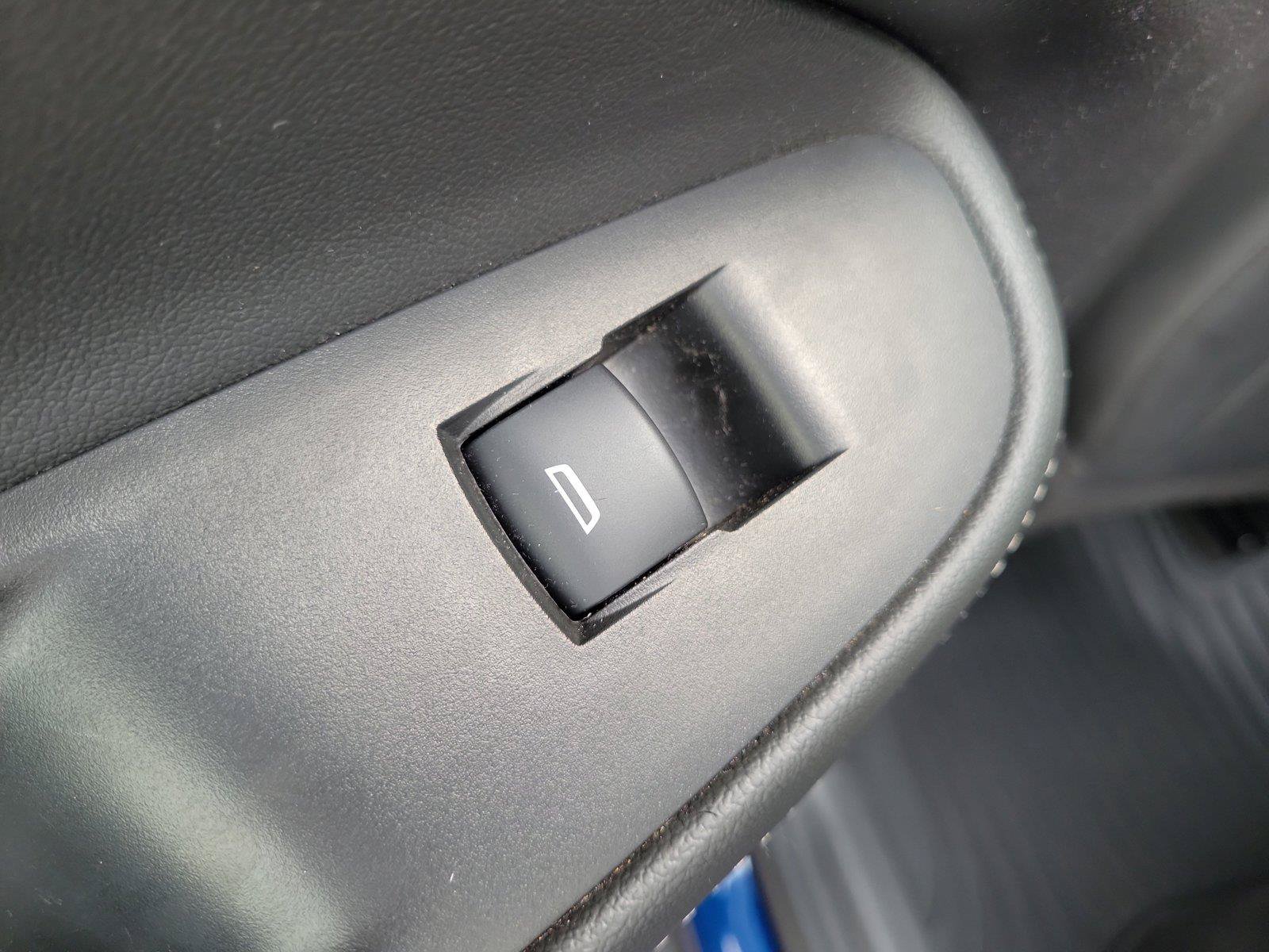 Used 2023 Buick Encore GX Preferred w/ Cold Weather Comfort Package AWD/4WD image 14