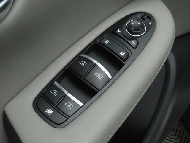 Used 2025 INFINITI QX50 Luxe image 23