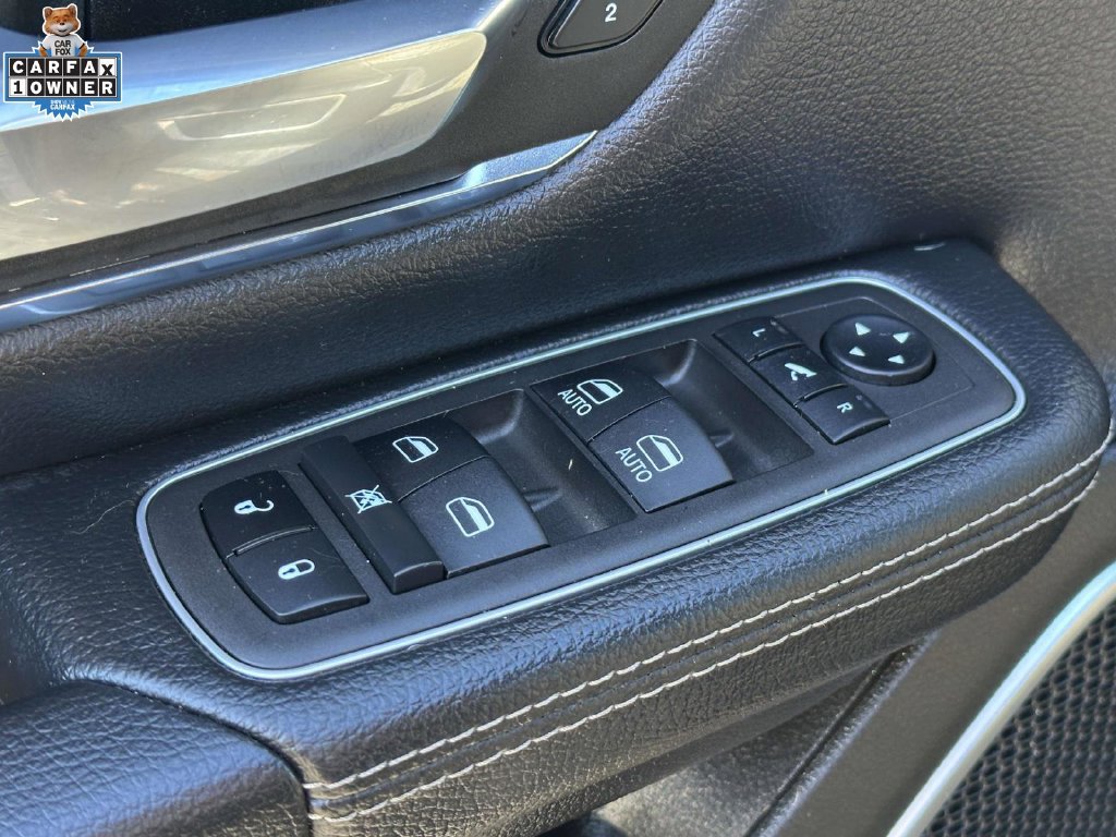 Used 2024 RAM 1500 Laramie AWD/4WD image 16