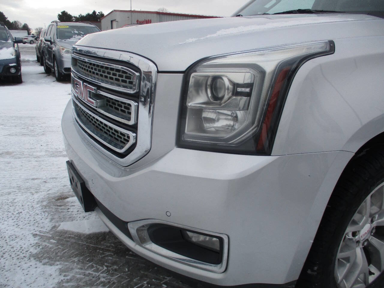 Used 2018 GMC Yukon XL SLE w/ SLE Value Package image 10