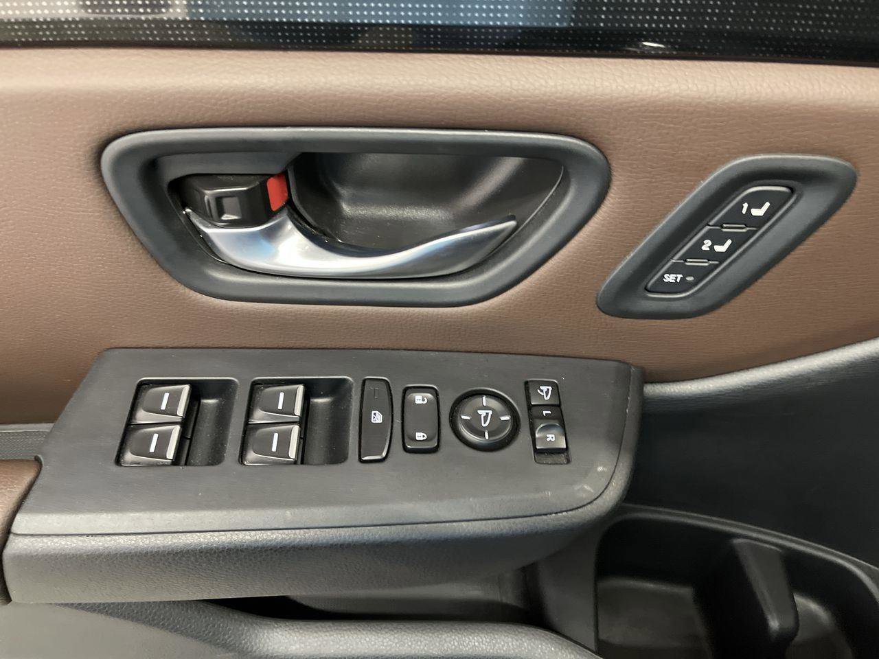 Used 2024 Honda Pilot Elite image 13
