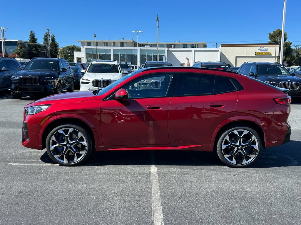 New 2026 BMW X2 xDrive28i w/ M Sport Package AWD/4WD image 2