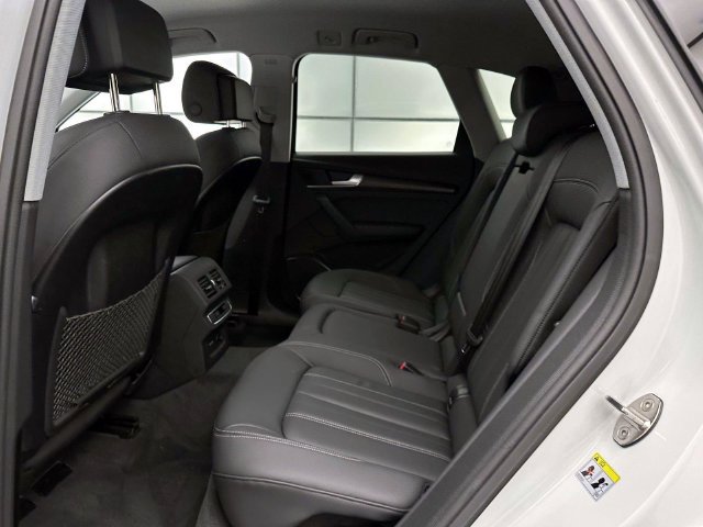 Used 2023 Audi Q5 2.0T Premium w/ Convenience Package AWD/4WD image 14