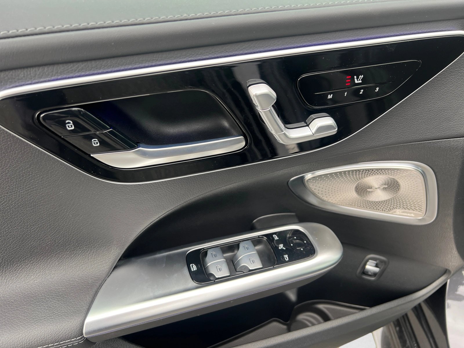 New 2026 Mercedes-Benz C 300 4MATIC Sedan image 10