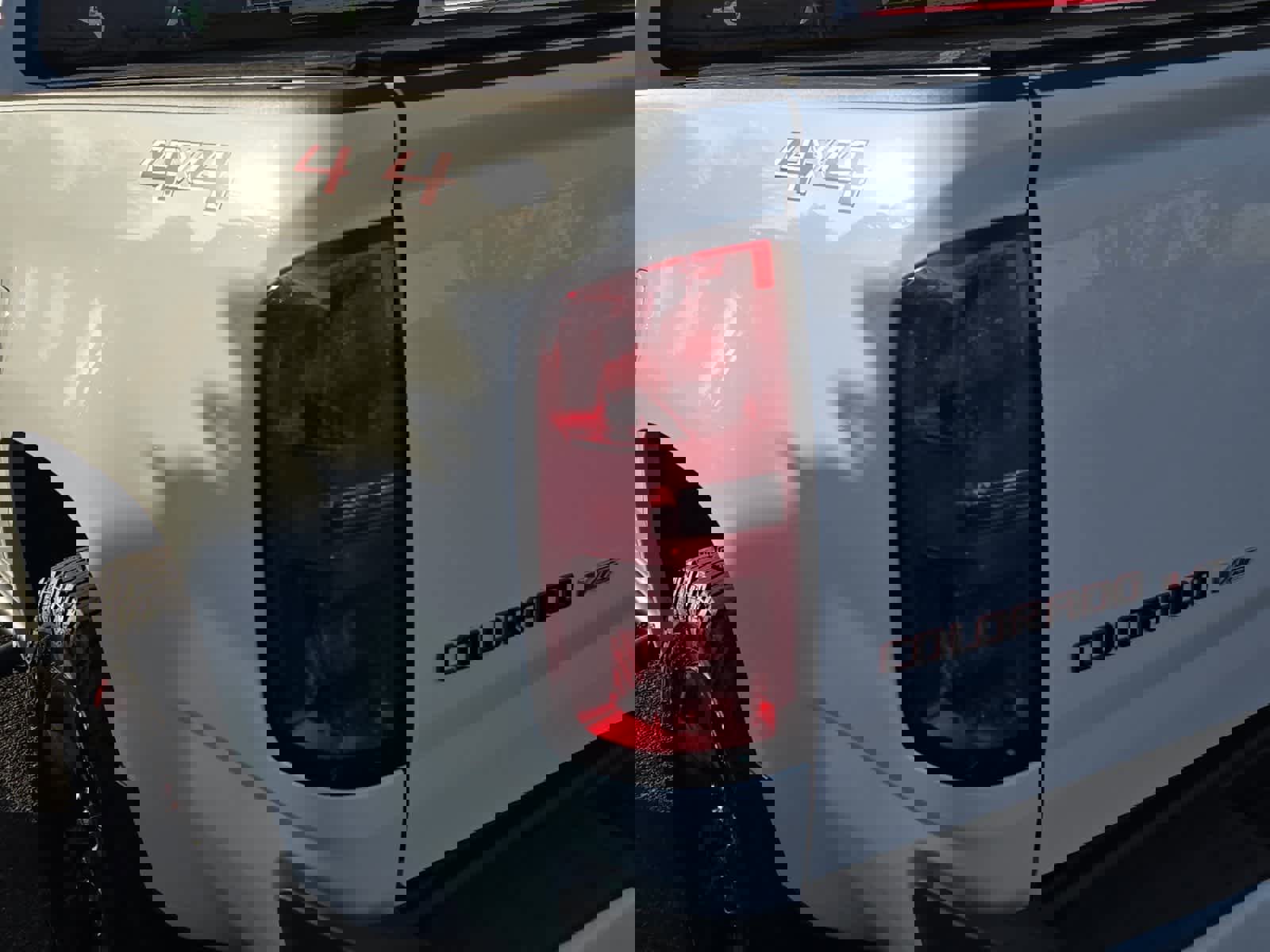 Used 2018 Chevrolet Colorado LT image 8