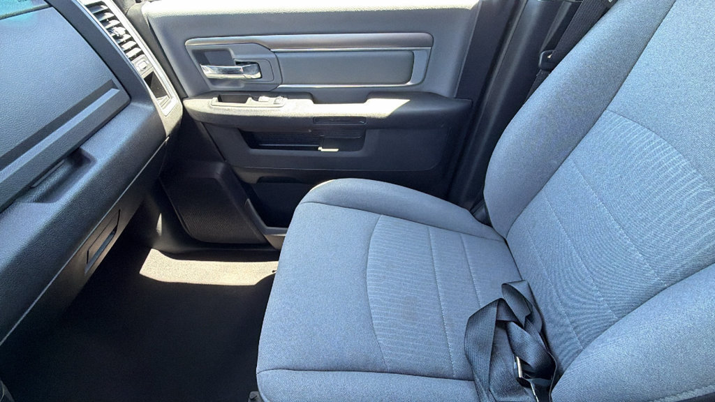 Used 2024 RAM 1500 Classic SLT AWD/4WD image 12