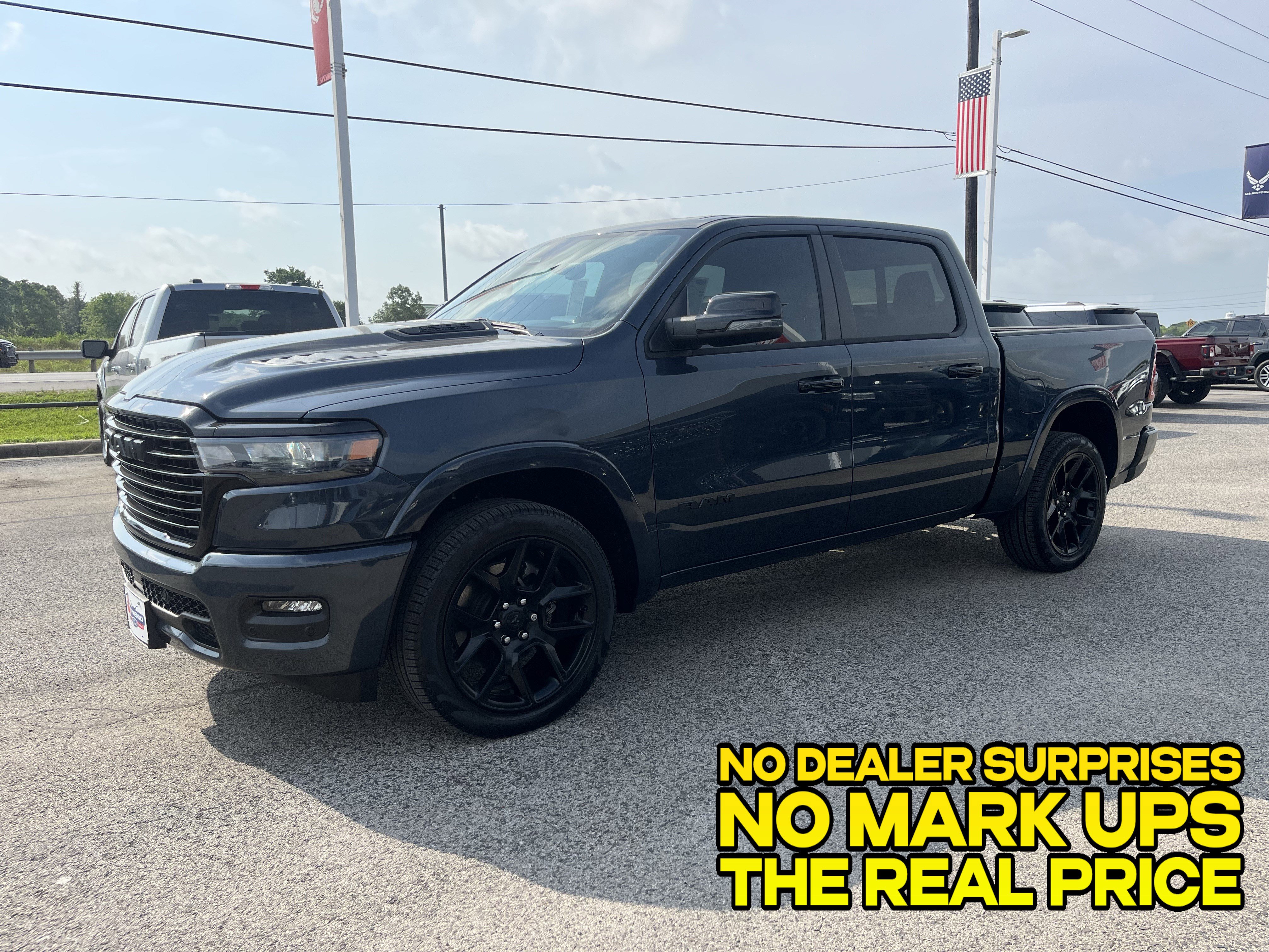Used 2026 RAM 1500 Laramie w/ Night Edition AWD/4WD image 7