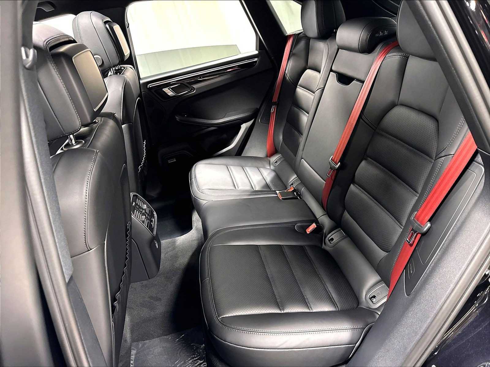 New 2026 Porsche Macan S AWD/4WD image 25