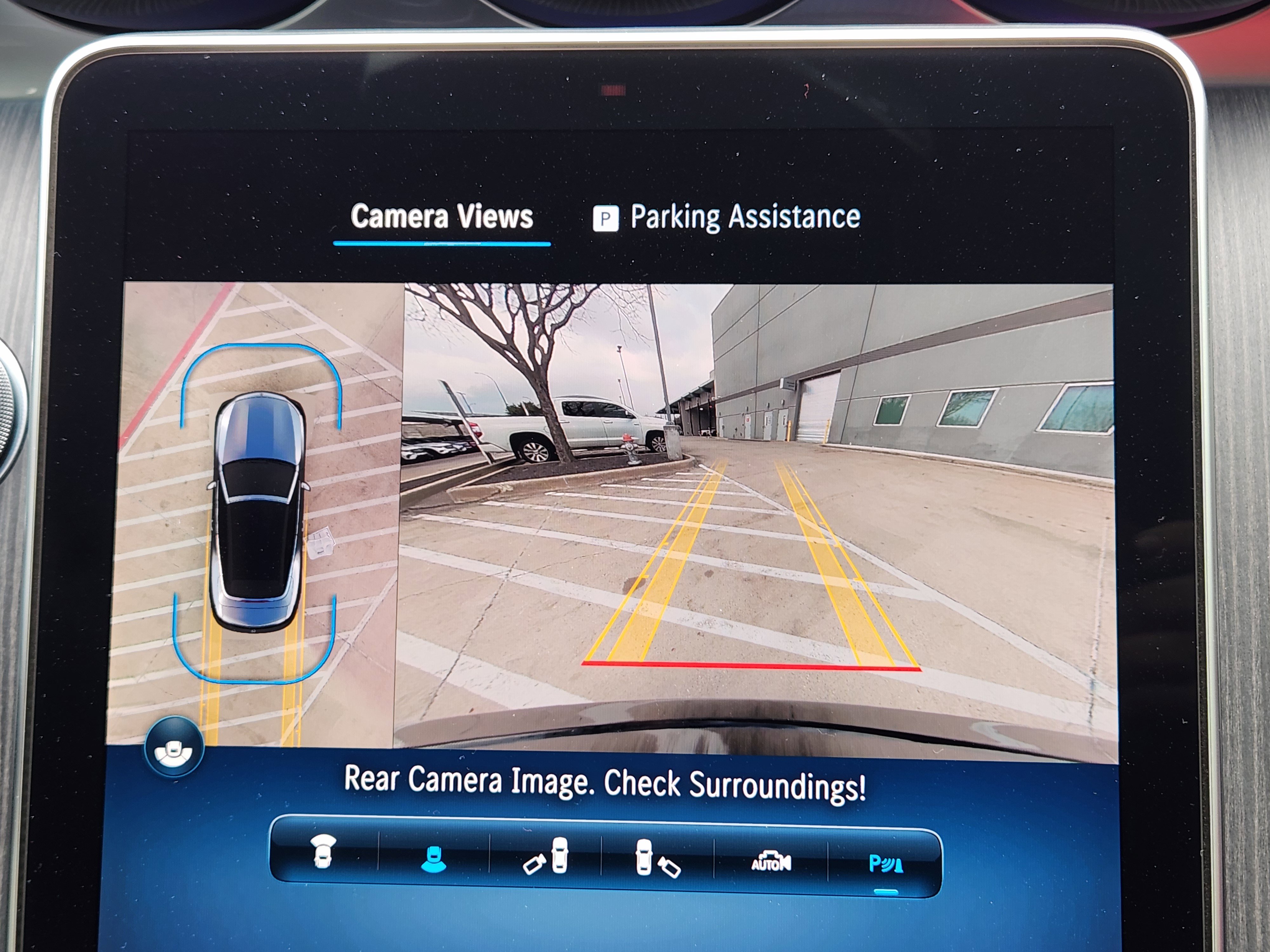 Used 2024 Mercedes-Benz CLE 450 4MATIC Cabriolet image 19